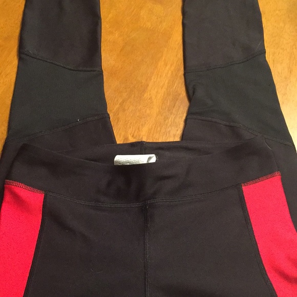 Under armour heat gear crop leggings - Picture 2 of 3